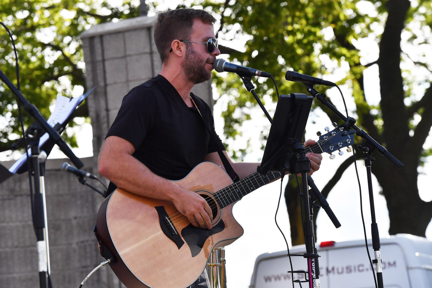 Moon Tunes 2018: Adam Palm and Friends